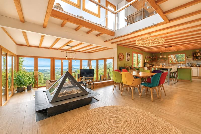 Familienhaus mit 240 m² und Panoramablick (1)