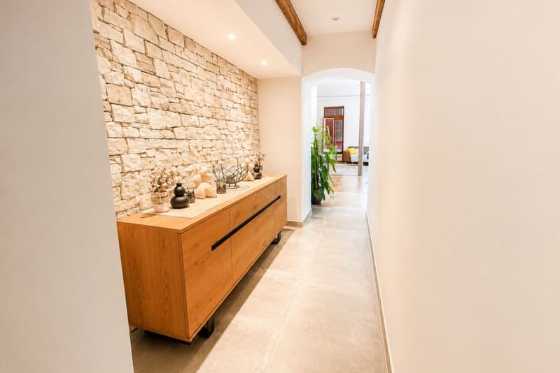 Luxuriöse Wohnung mit viel Licht (6)