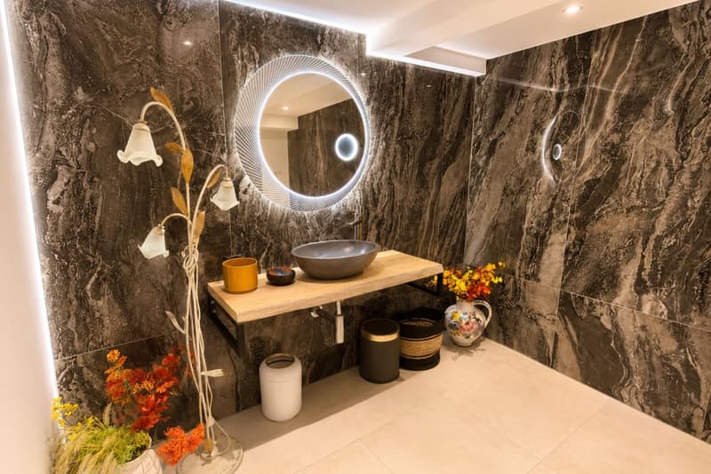Luxuriöse Wohnung mit viel Licht (9)