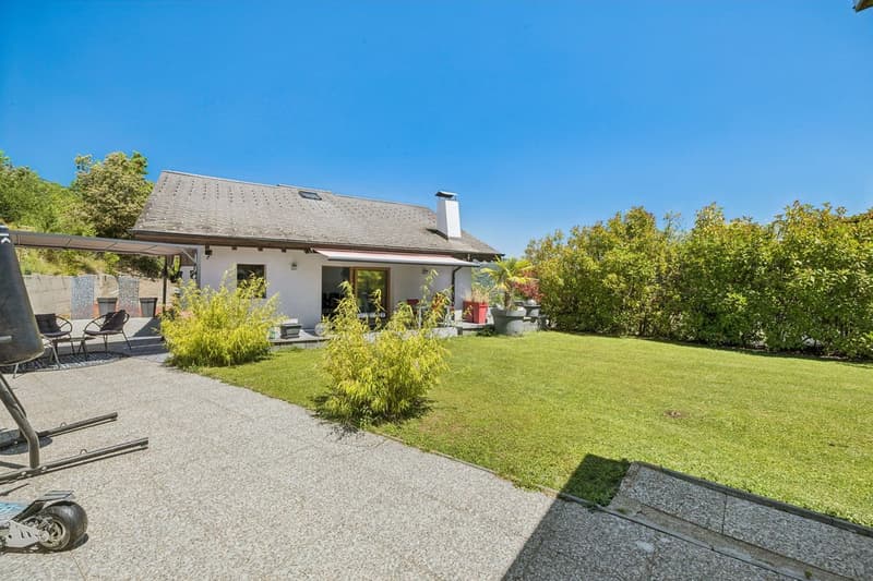 Große, helle Villa mit atemberaubendem Blick - inklusive eines unabhängigen 3,5-Zimmer-Appartements. (1)