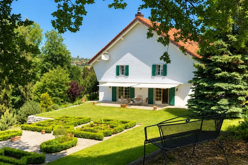 Exceptional Country Property (6)