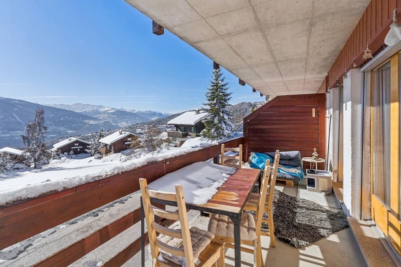 Appartement meublé lumineux avec vue panoramique à Crans-Montana (8)