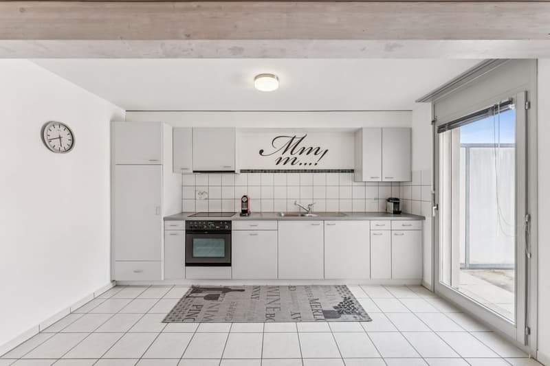 Appartement de 2 pièces avec vue sur les montagnes (2)