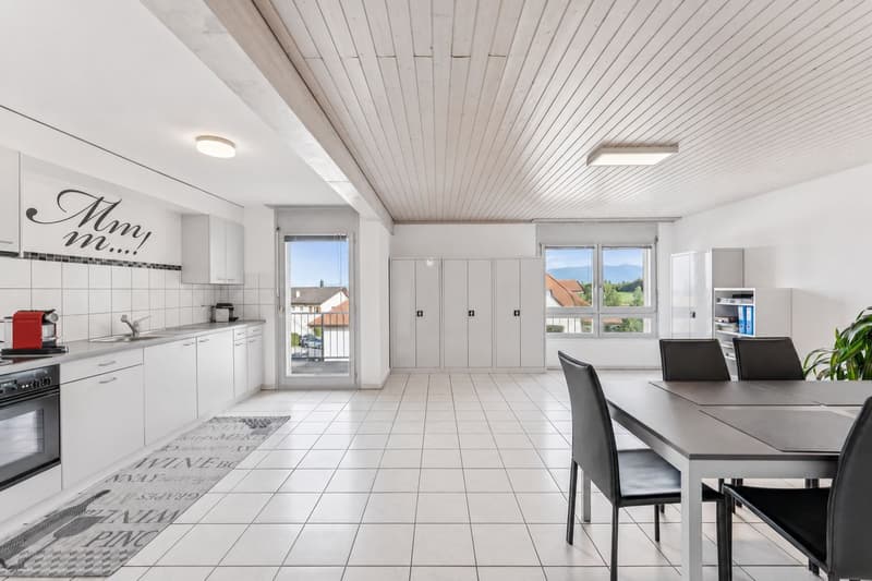 Appartement de 2 pièces avec vue sur les montagnes (1)