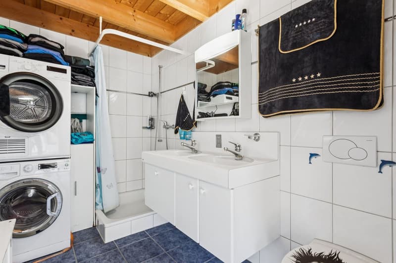 Maison individuelle avec 4 chambres à 300 mètres du lac de Neuchâtel (9)