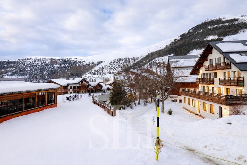 CHALET D'EXCEPTION SKI  IN /SKI OUT ET FORT POTENTIEL LOCATIF EXCEPTIO (12)