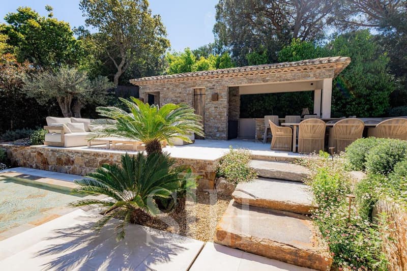 Villa contemporaine neuve à 5 minutes du Club 55 - Saint-Tropez (5)