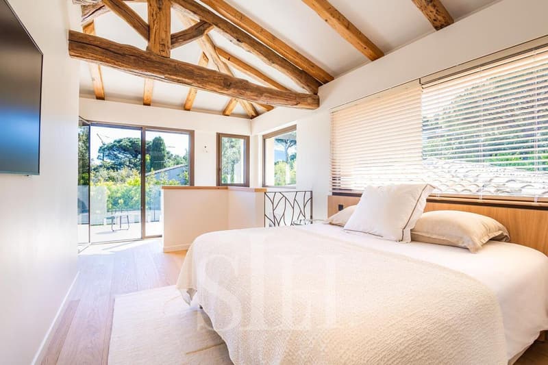 Villa contemporaine neuve à 5 minutes du Club 55 - Saint-Tropez (7)