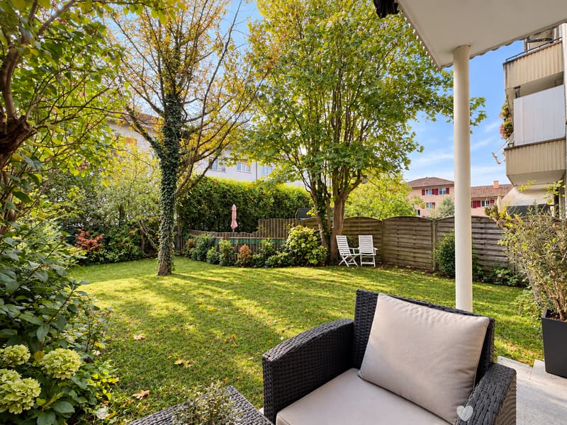 Une rare opportunité à Bienne : appartement de 2.5 pièces avec jardin privatif et terrasse ! (1)
