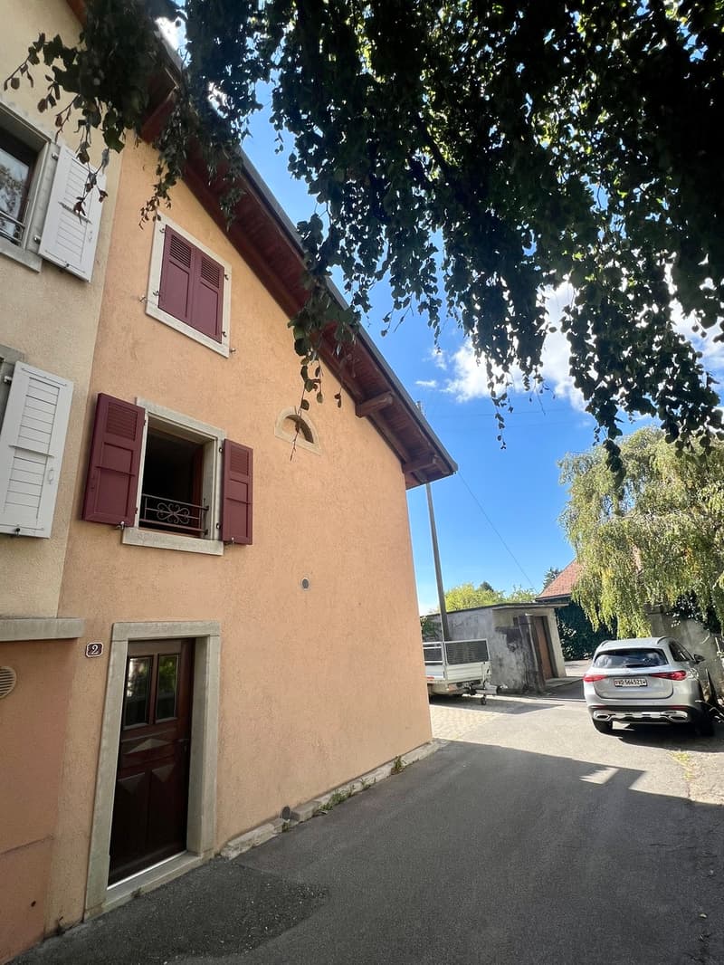 A VENDRE IMMEUBLE DE RENDEMENT SITUE AU CENTRE DU VILLAGE DE BIERE (4)
