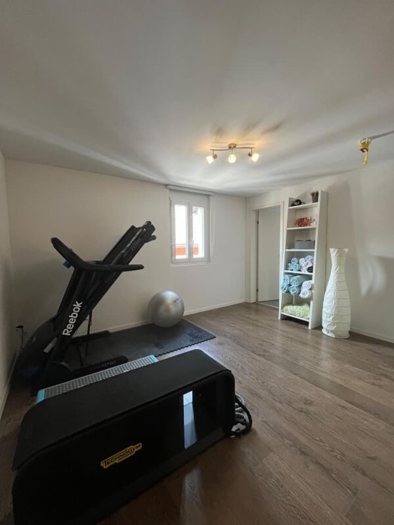 Duplex-Wohnung mit 5 Zimmern in Arbedo (13)