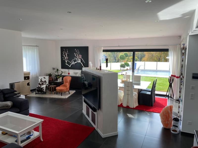 Villa Moderne avec Piscine et Domotique Avancée - Unicité et Confort à Portée de Main (12)