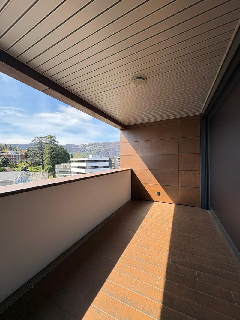 Büro im letzten Stock mit Potenzial zur Umwandlung in ein Dachgeschoss, Lugano (11)