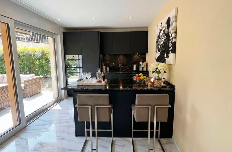 Splendido appartamento moderno 4.5 locali completamente arredato con giardino, Breganzona (4)