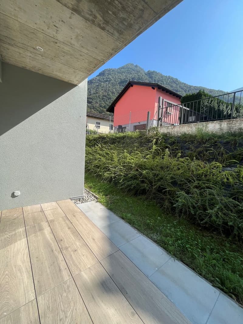 Res. Mikael, appartamento di 2.5 locali con giardino (PPP1), Arbedo (4)