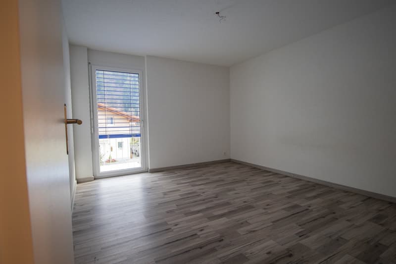 Casa a due famiglie a Sumiswald – 11 stanze, moderna e familiare (9)