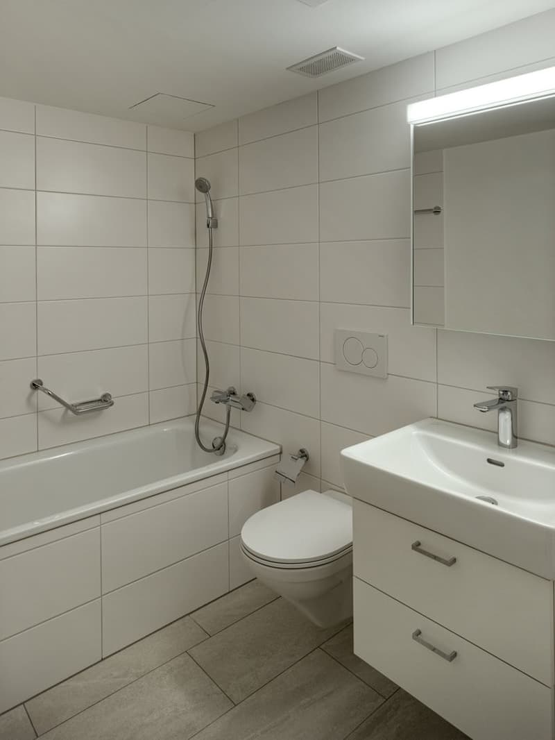 Grosses Badezimmer
