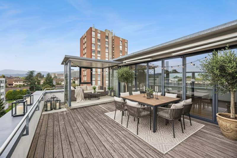 Attico esclusivo con 5,5 locali e vista panoramica a Hübeliacker Suhr (3)