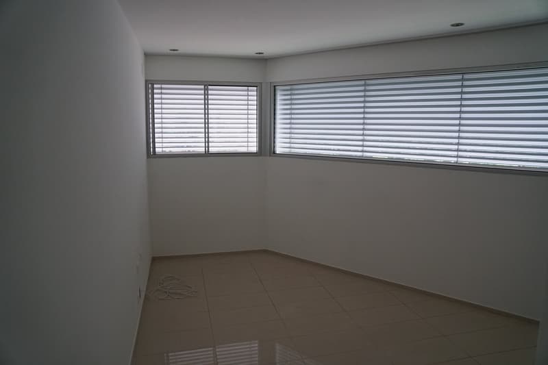 Elegant Single-Family Villa in Gentilino – 6 Rooms with Exclusive View and Comfort (8)