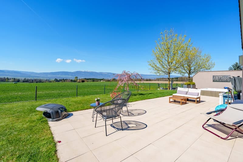 Magnificent modern 4.5-room villa in Penthéréaz (1)