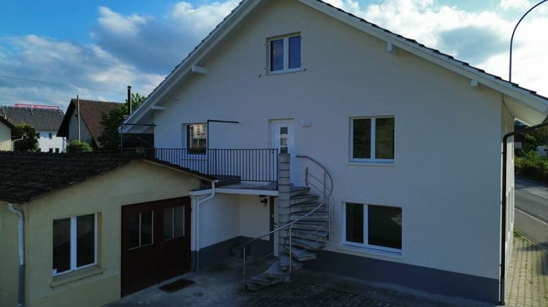 Elegantly Modernized Semi-Detached House with Garden Seating Area (9)