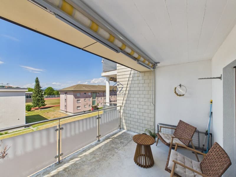 Appartamento luminoso con balcone in posizione attraente (5)