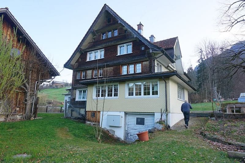 Ensemble with guest house, 2 apartments & barn in Nesslau - for sale (10)