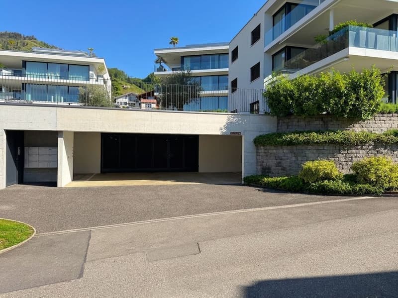 5.5-Zimmer-Maisonette mit unverbaubarer Seesicht, Gersau (9)