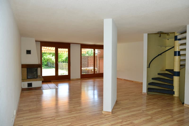 Charmantes 5.5-Zimmer-Reiheneinfamilienhaus an sonniger Lage (4)