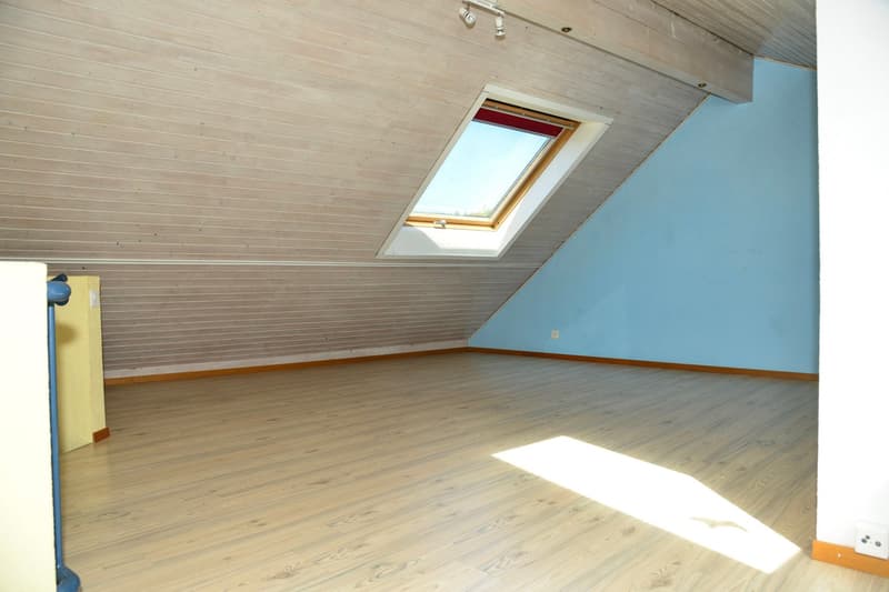 Charmantes 5.5-Zimmer-Reiheneinfamilienhaus an sonniger Lage (11)