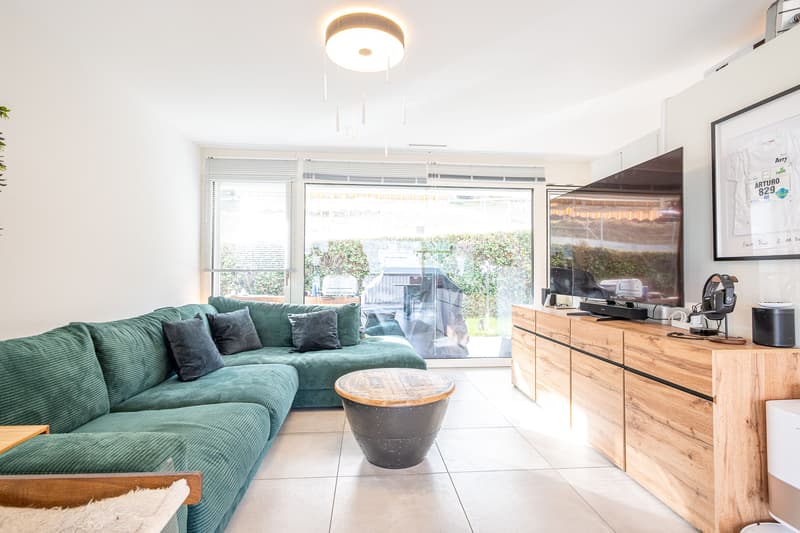 Modern 3.5-room garden apartment with large outdoor area for sale in Toffen (3)