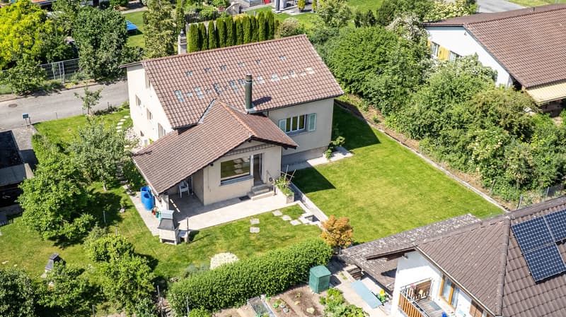 5.5-Zi. EFH in Uetendorf mit grossem Garten & Ausbaupotential (2)