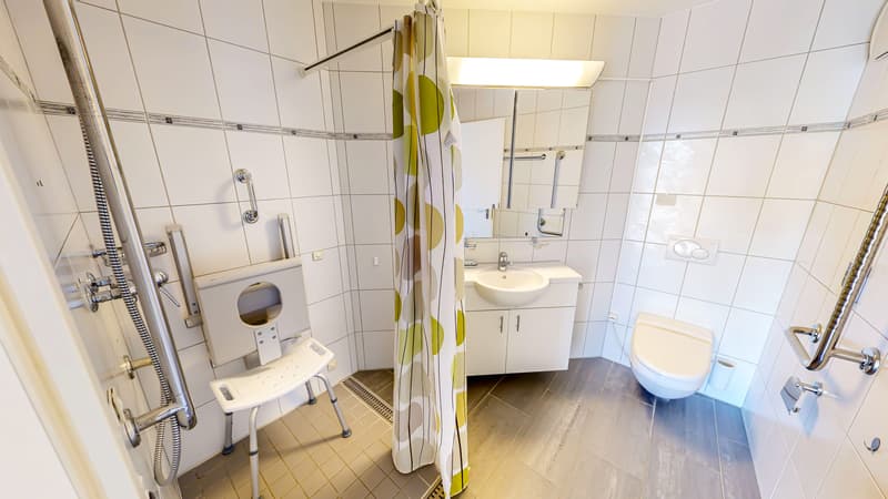 Bright 4.5-room garden apartment with terrace for sale in Münsingen (10)