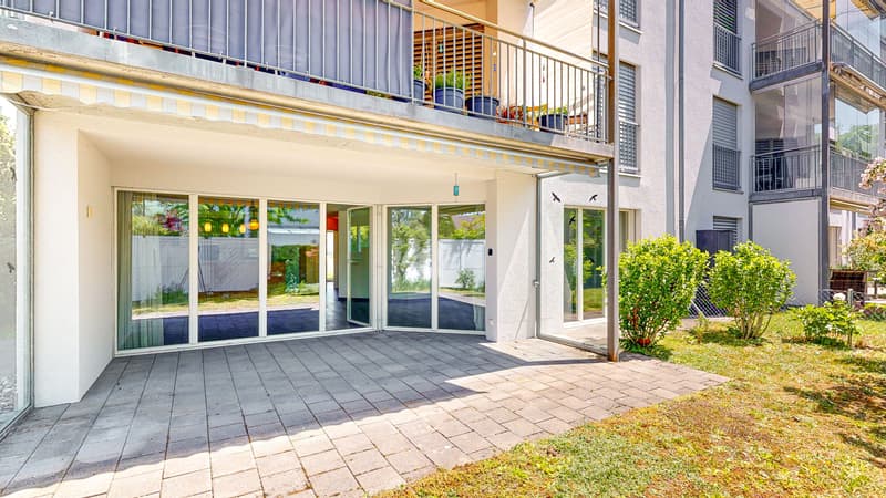 Bright 4.5-room garden apartment with terrace for sale in Münsingen (12)