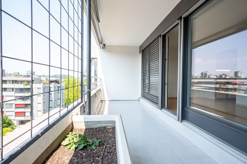 Bright 4.5-room apartment with balcony in Muri near Bern for sale (3)