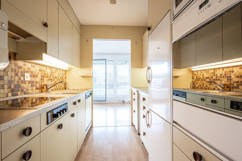 Bright 4.5-room apartment with balcony in Muri near Bern for sale (7)