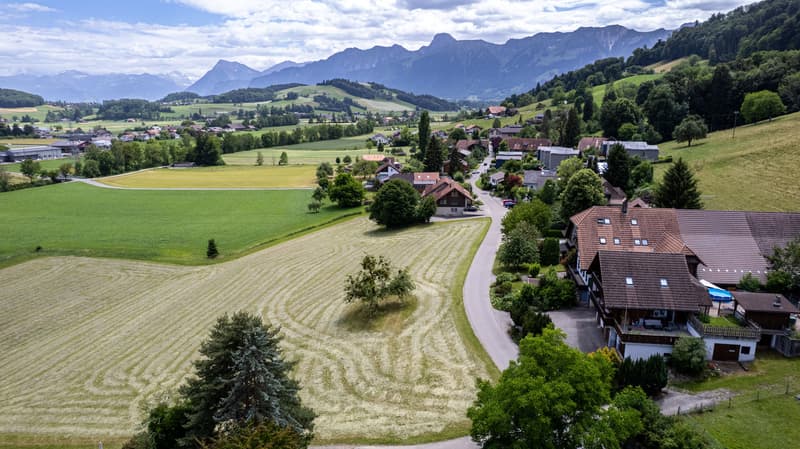 Bauparzelle 1'336 m2 mit Weitsicht in Burgistein kaufen (3)