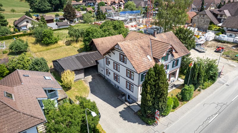 Wohn- und Gewerbehaus mit Entwicklungspotenzial und Bauland in Madiswil (3)