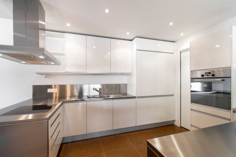 RAFFINATO APPARTAMENTO DI 4.5 LOCALI ARREDATO CON TERRAZZA PANORAMICA (6)
