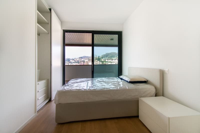 RAFFINATO APPARTAMENTO DI 4.5 LOCALI ARREDATO CON TERRAZZA PANORAMICA (11)