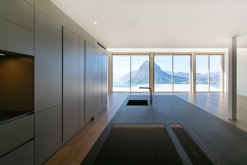 LUXURY PENTHOUSE WITH AMAZING LAKE VIEW (4)