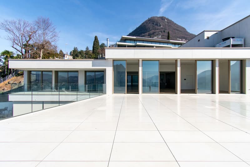 LUXURY PENTHOUSE WITH AMAZING LAKE VIEW (8)