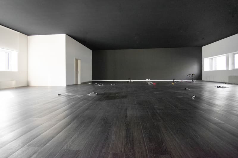 BRIGHT OPEN SPACE IN STRATEGIC LOCATION (10)