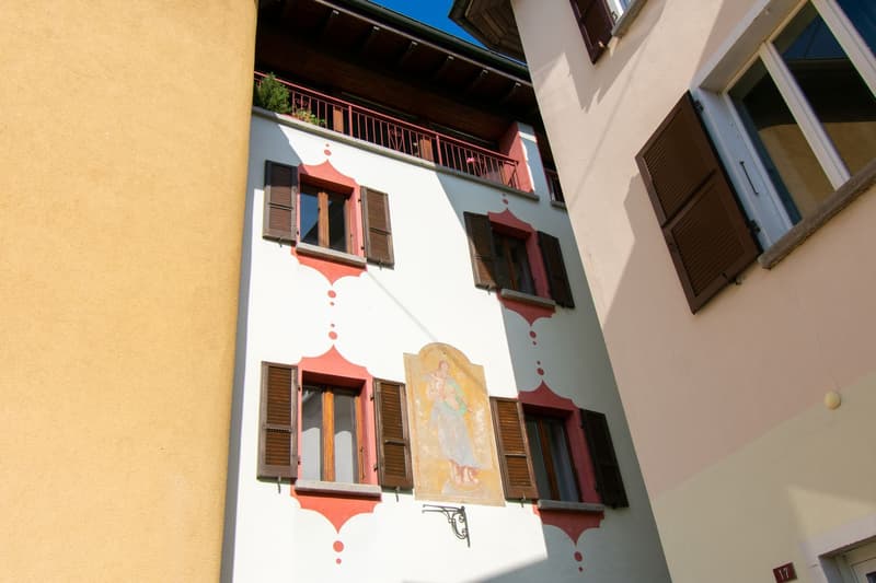 3,5 locaux dans le centre historique de Bedano (8)