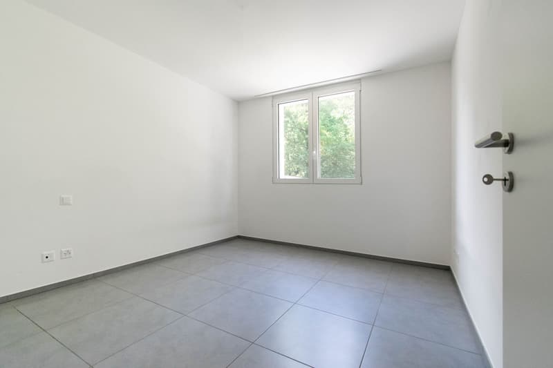 Appartement moderne 4.5 pièces à Lumino (9)