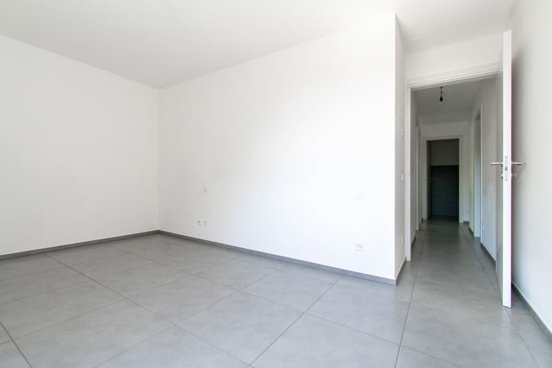 Appartement moderne 4.5 pièces à Lumino (7)