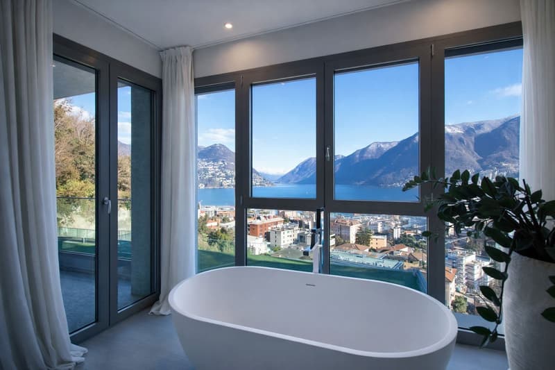 Exklusives Anwesen mit Pool und spektakulärer Aussicht auf den See (14)