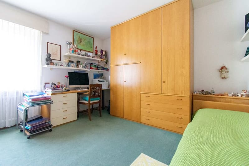 APPARTEMENT LUMINEUX 4.5 PIÈCES AVEC BALCON ET VUE SUR LE LAC (8)