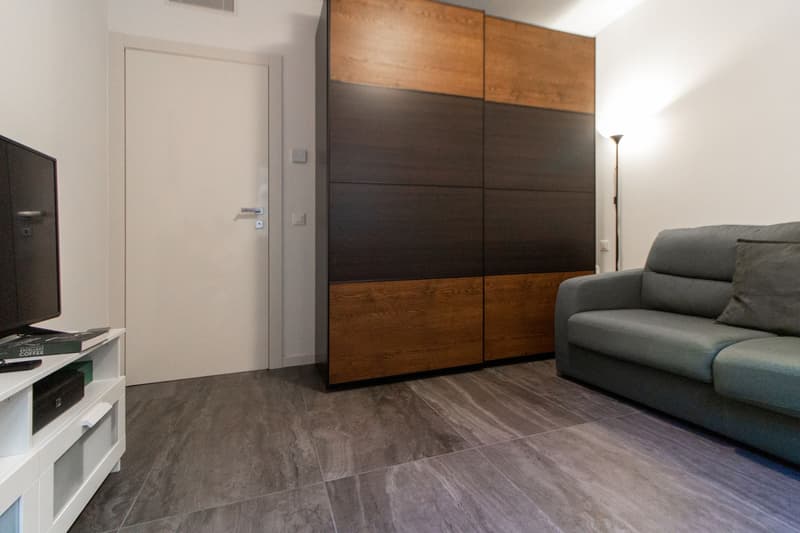 Moderne 3.5-Zimmer-Wohnung mit Seeblick (2)