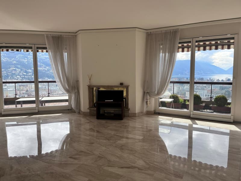 Attic with Terrace and Lake View (3)